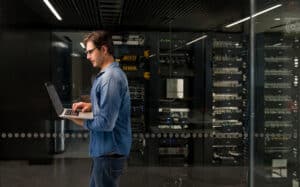 Maximiser l’automatisation avec les Webhooks HubSpot : Guide complet de création et utilisation